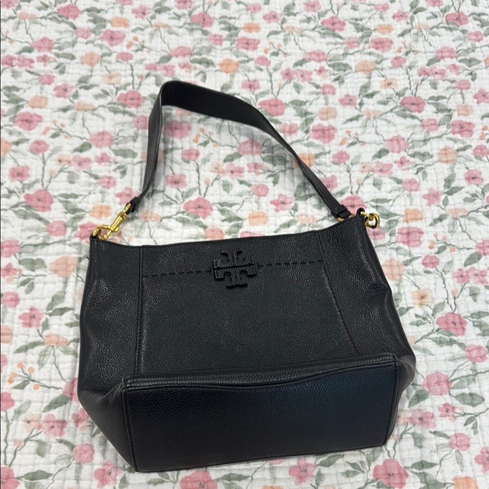 Tory Burch Black Shoulder Bag with Minimalist Design